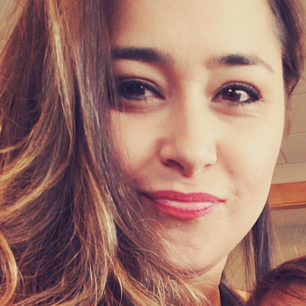 Meet your Posher, Julia